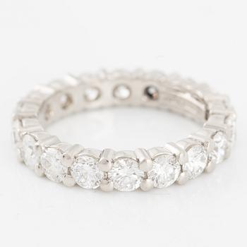 W.A. Bolin ring full eternity band in platinum set with round brilliant-cut diamonds.