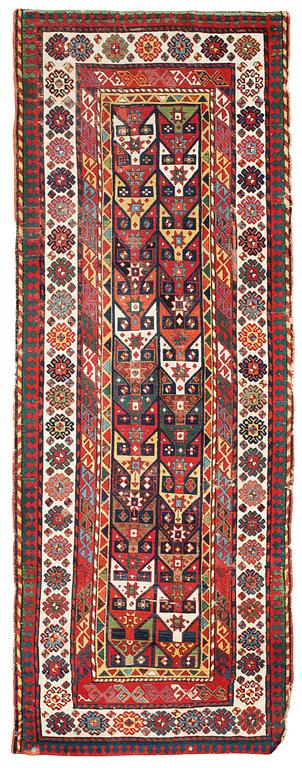 ANTIQUE TALISCH area, probably. 271,5 x 104 cm.