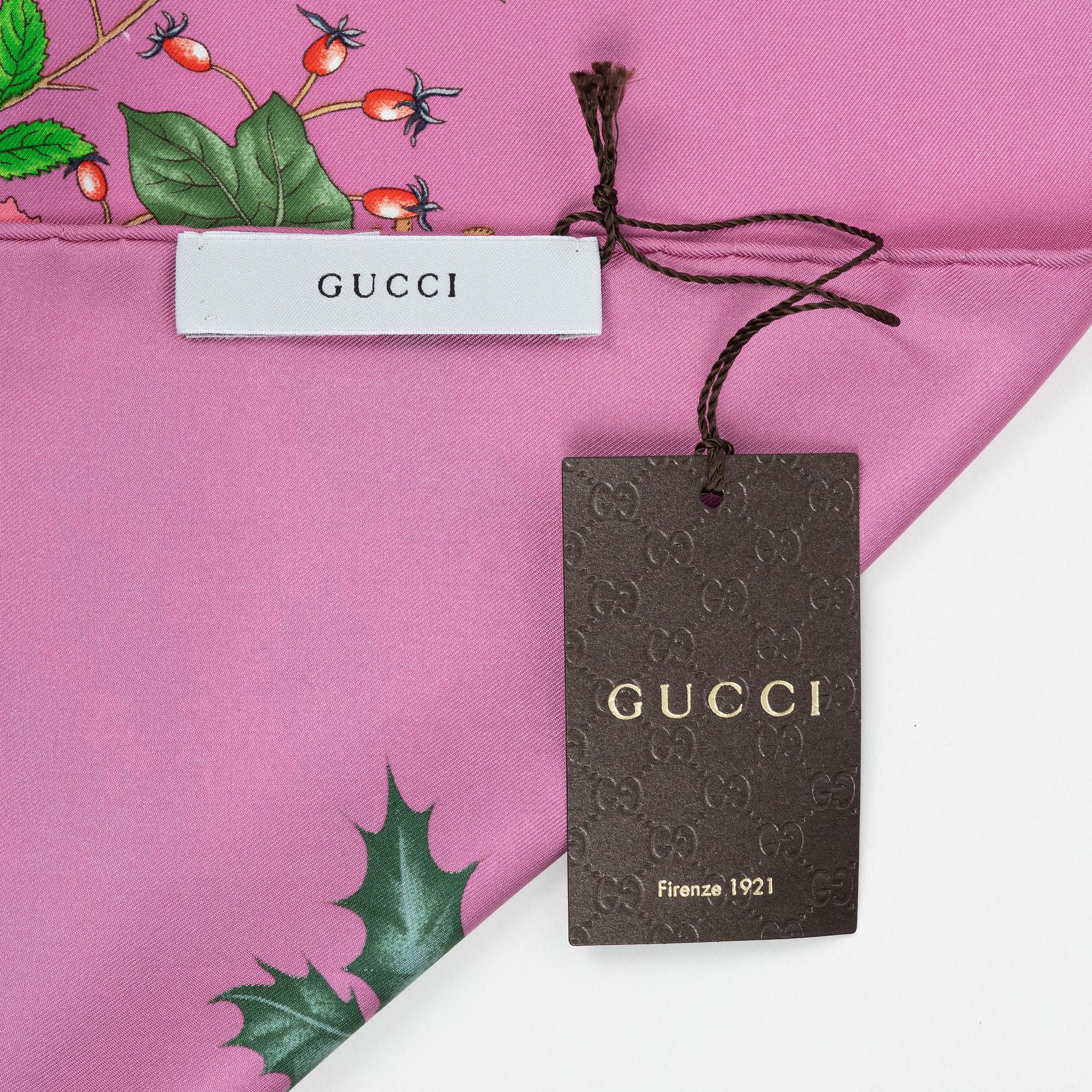 Gucci, scarf, "Flora".