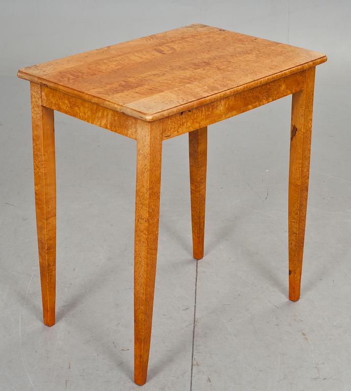 BORD och STOLAR, 3 st, 1900-tal.