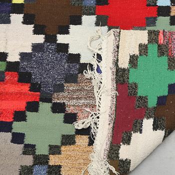 MATTA, Kelim, modern tillverkning, 260 x 127 cm.