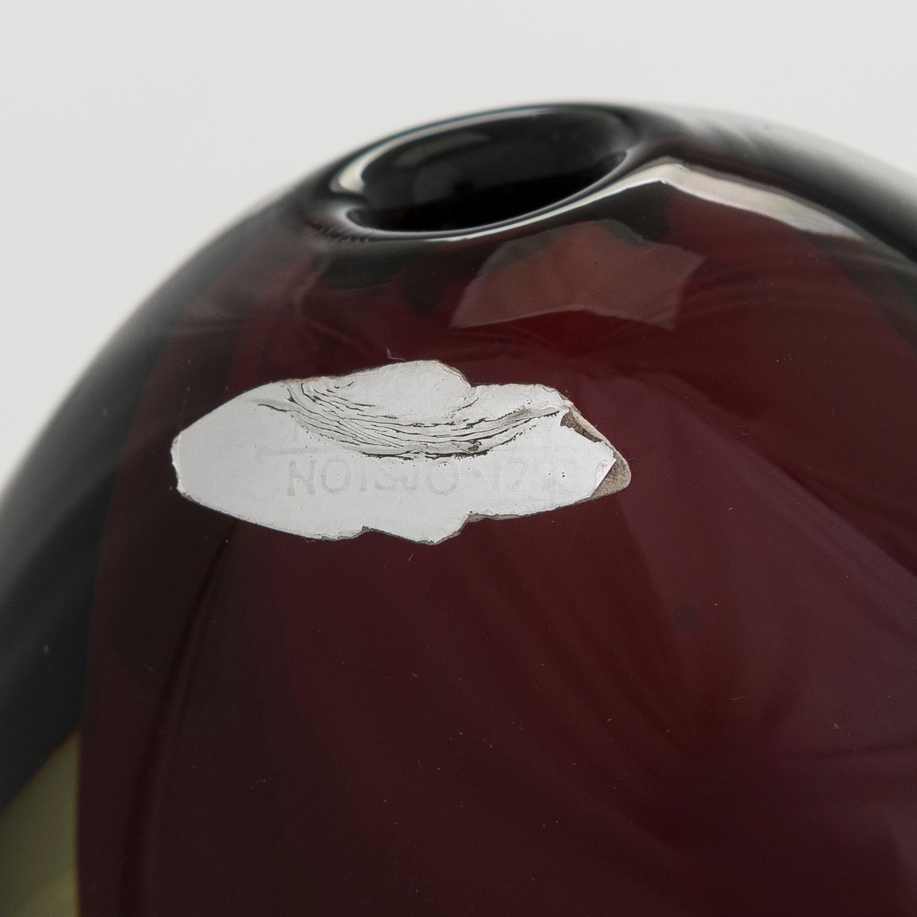 Kaj Franck, a 'KF 240' vase, signed K. Franck, Nuutajärvi Notsjö -60.