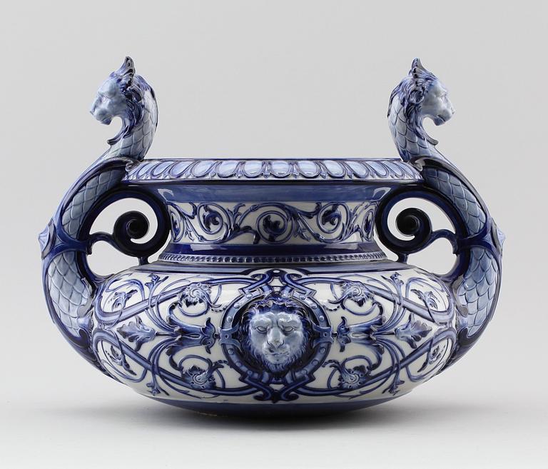 YTTERFODER, porslin, omkring år 1900.
