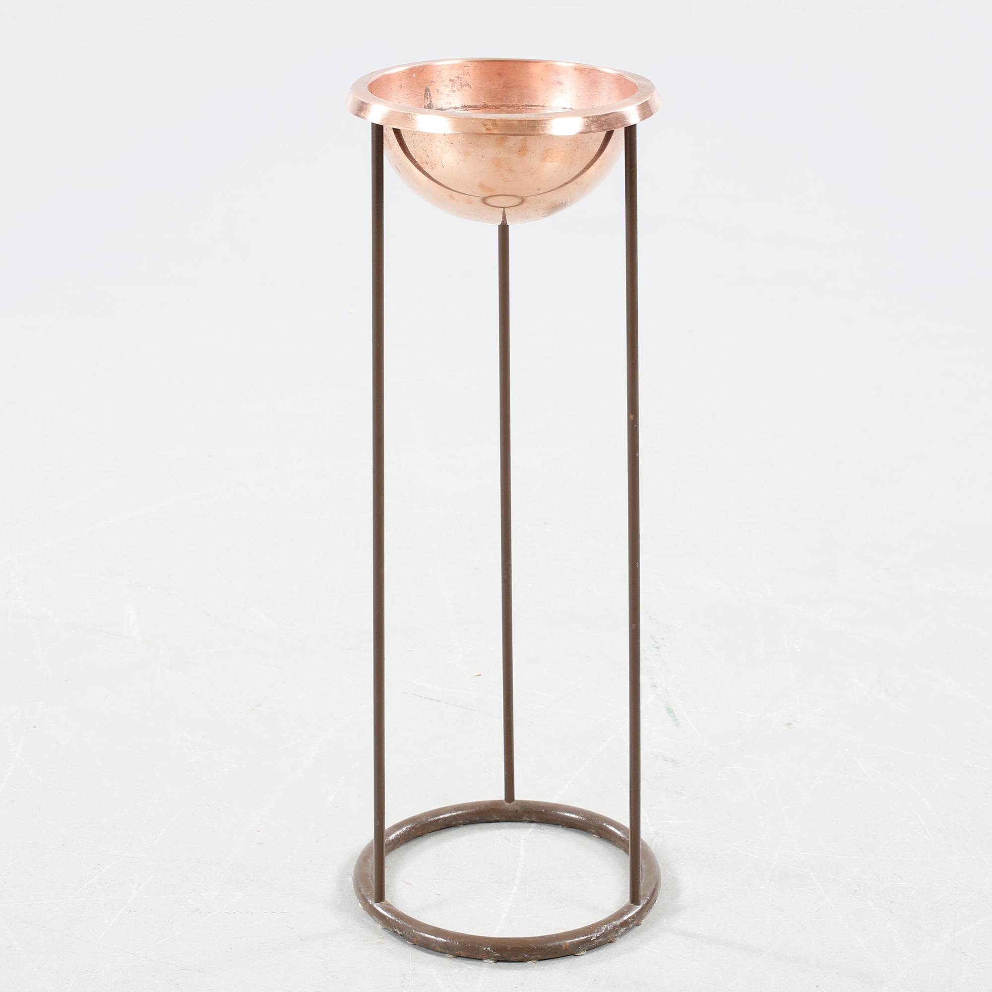 An ash tray by Hans-Agne Jakobsson, Markaryd, second half of the 20th century.