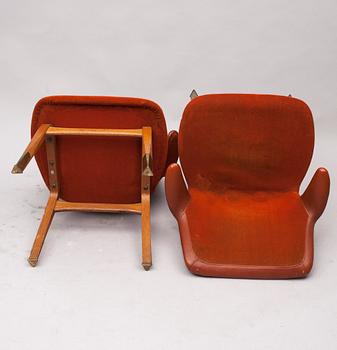 STOLAR, ett par, "Lulu" design Ilmari Tapiovaara, märkta Asko, 1960-tal.