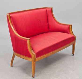 SOFFA, nyklassisk stil. 1900-talets första hälft.