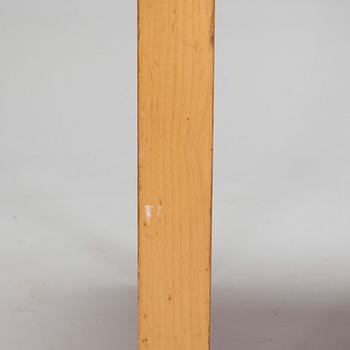 Alvar Aalto, A mid-20th century table for O.Y. Huonekalu- ja Rakennustyötehdas A.B.