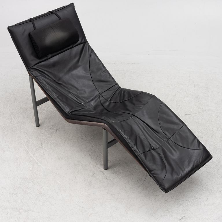 A recliner, circa 2000.