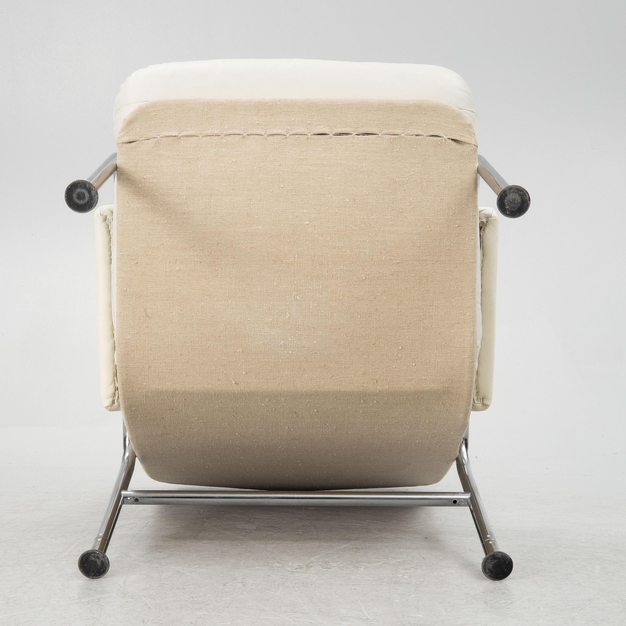 A 1970's armchair.