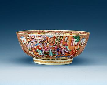 1465. A famille rose punch bowl, Qing dynasty, Qianlong (1736-95).