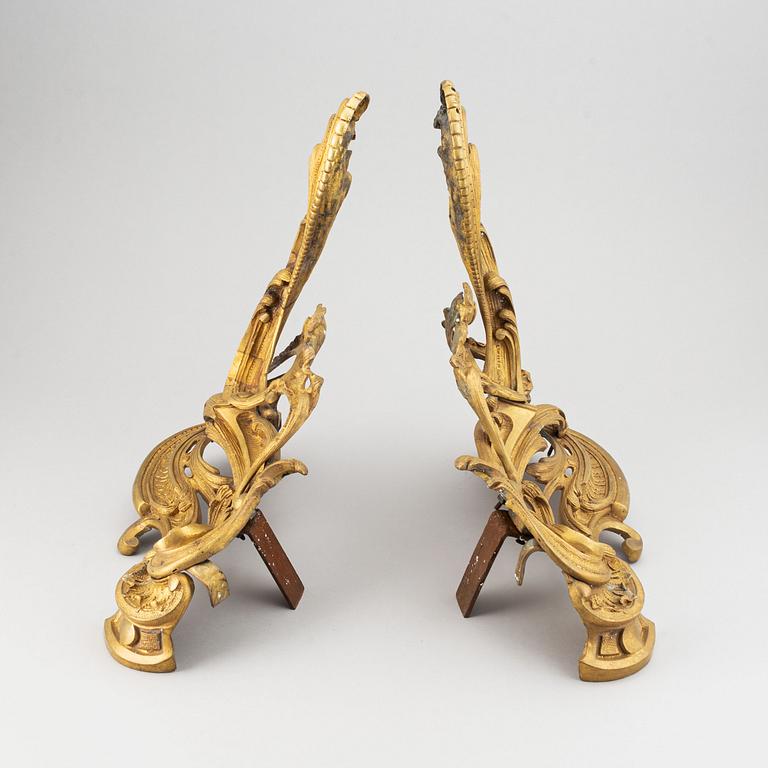 Eldhundar, ett par, Louis XV-stil, 1800-talets slut.