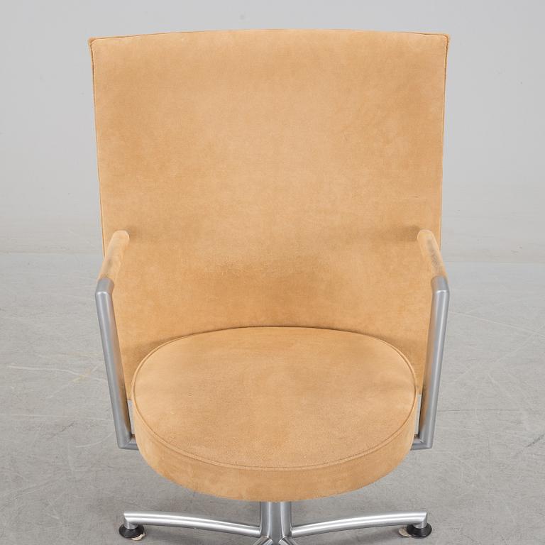 An Erik Jørgensen swivel chair, 'Partner / EJ-70', designed by Foersom & Hiort-Lorenzen, Denmark.