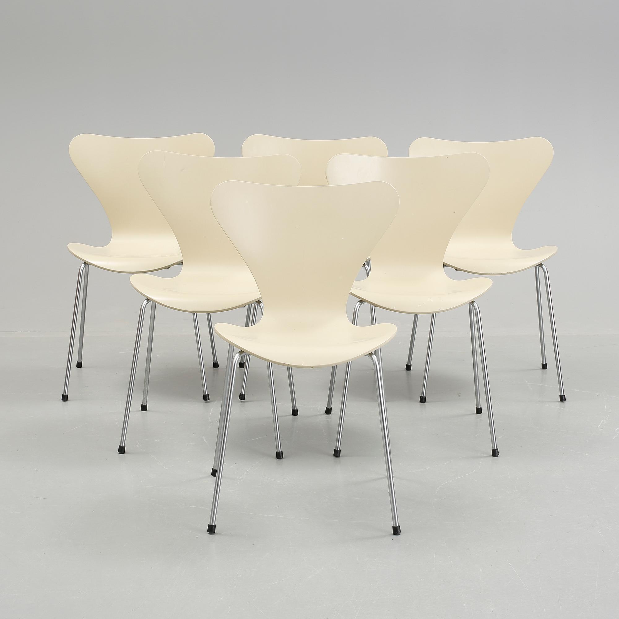 STOLAR, 6st. "Sjuan", Arne Jacobsen, Fritz Hansen.