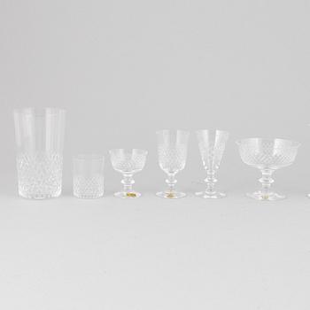 Vicke Lindstrand, a 109 piece 'Diamant' glass service, Kosta.