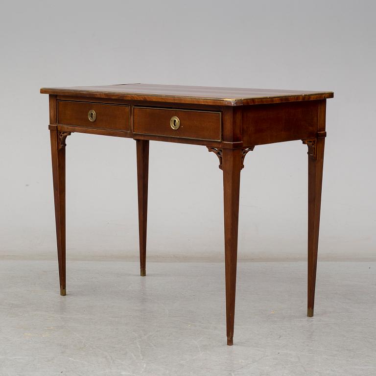 An early 19th Century late Gustavian mahogany writing desk.