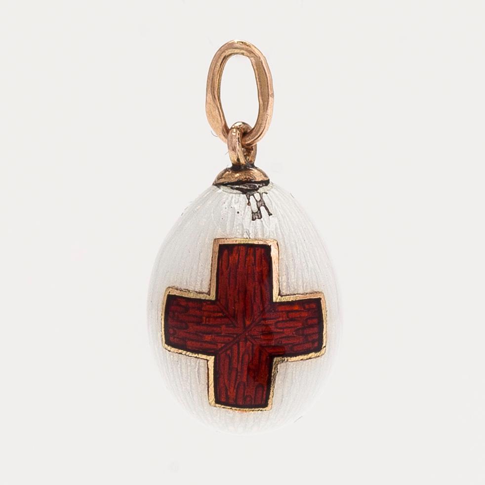 Hänge, ägg, 14K guld och emalj, Ryssland. Oidentifierad mästarstämpel.