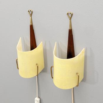 Wall sconces, a pair from the mid-20th century.