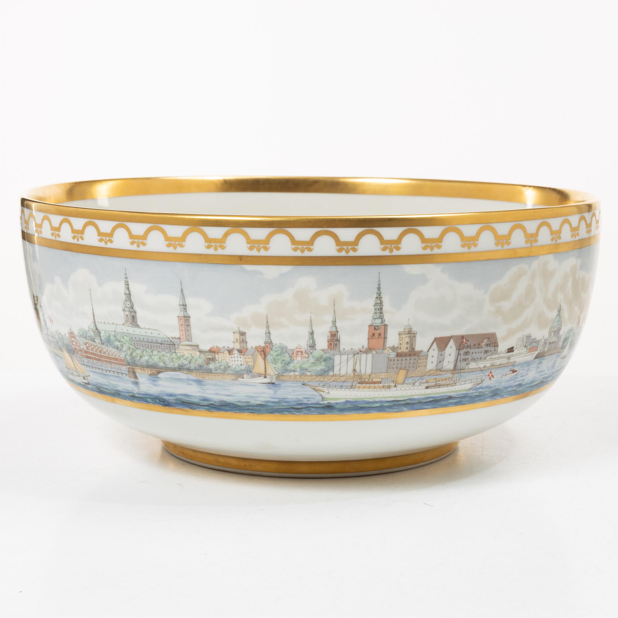 Royal Copenhagen, Bowl, porcelain, 1975.