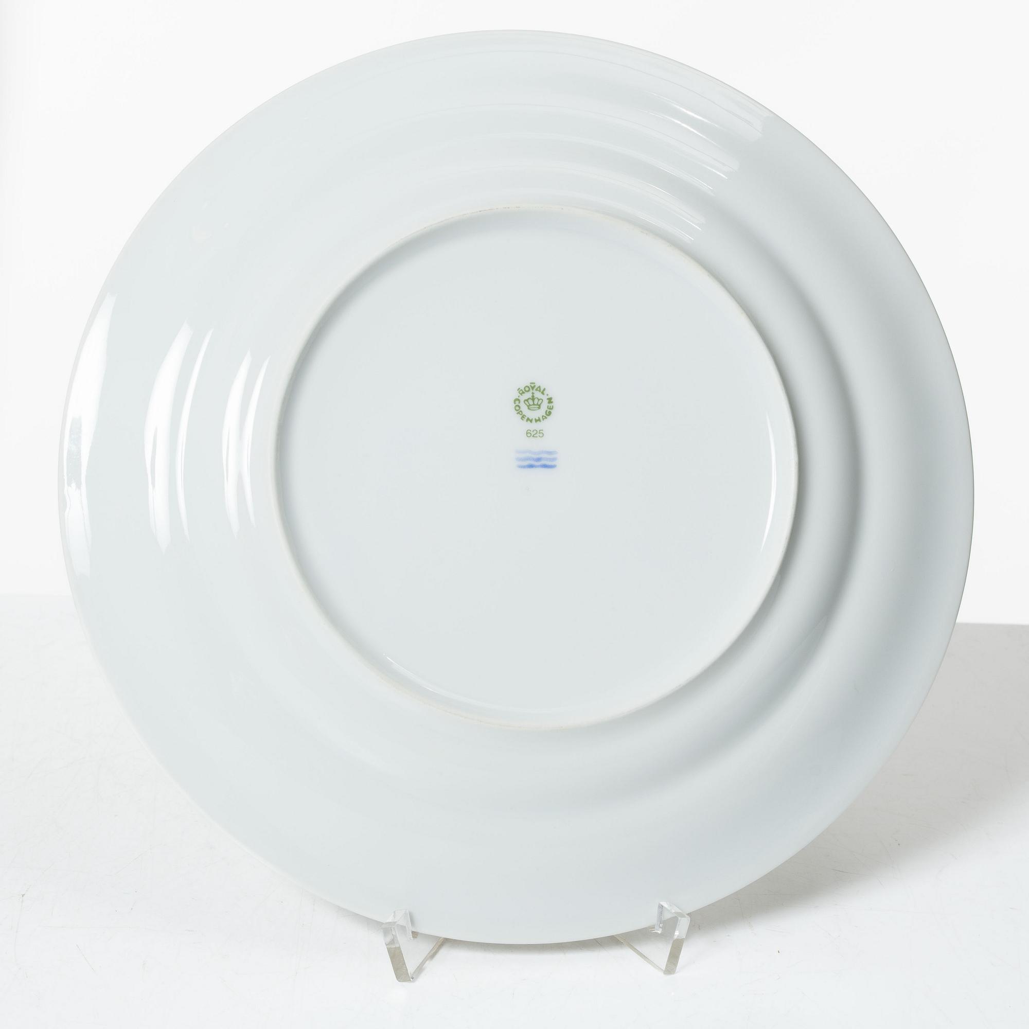 Royal Copenhagen, a porcelain dinner service, "Christmas Joy" (68 pieces).