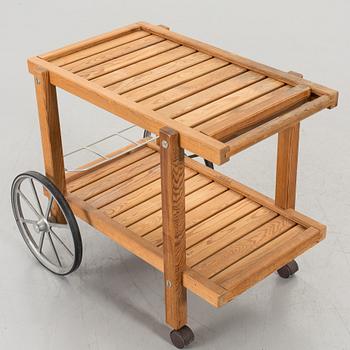 SERVERINGSVAGN , Elsa Stackelberg, Fri form.