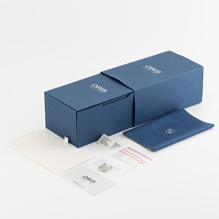 Oris X Bracenet, Aquis, "Fishing net dial", wristwatch, 43.5 mm.