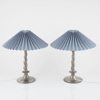 Harald Notini, bordslampor 1 par, modell "6891", Arvid Böhlmarks Lampfabrik, 1920-tal.