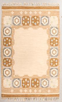 Anna-Johanna Ångström, a flat weave carpet signed 201x137 cm.
