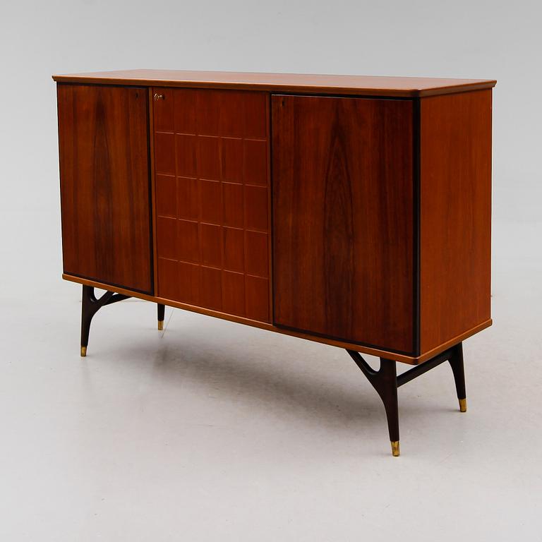 SIDEBOARD, AB Tabergsmöbler, Smålands Taberg, 1900-talets andra hälft.