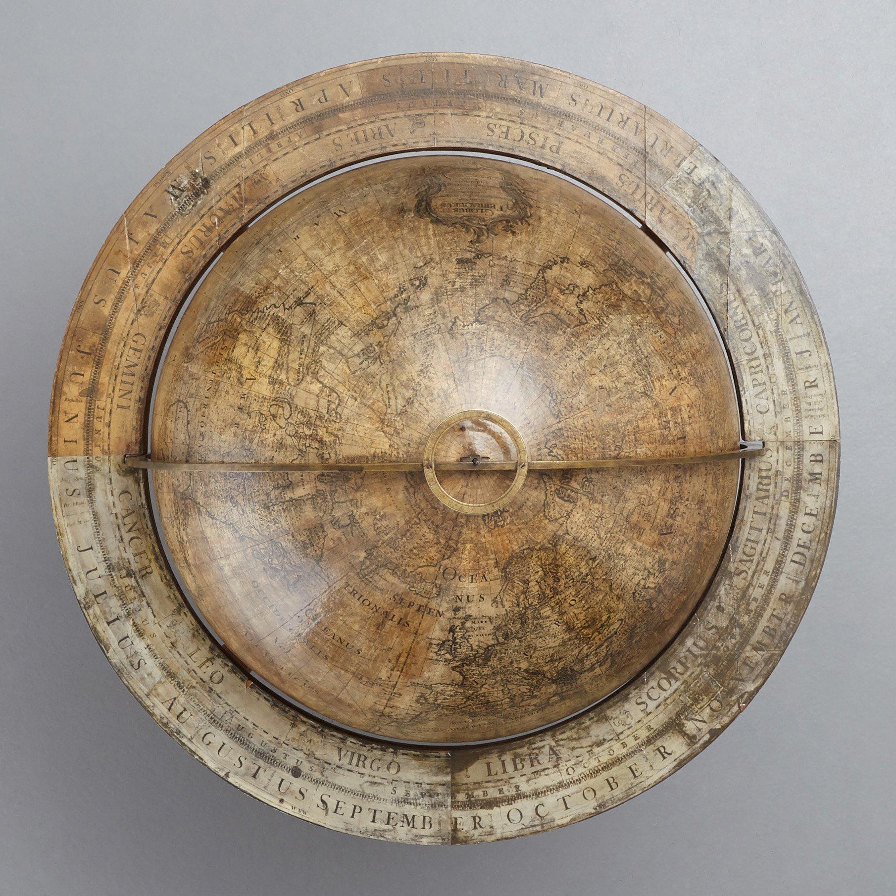 JORD- OCH HIMMELSGLOB, ett par, av Andreas Åkerman 1766.