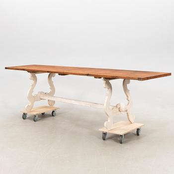 Long table, 20th century.