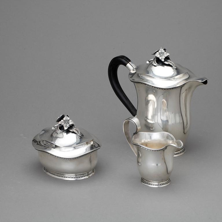 KAFFESERVIS, 3 delar, silver, Eric Råström, Stockholm 1950. Tot ca 1295 gram.