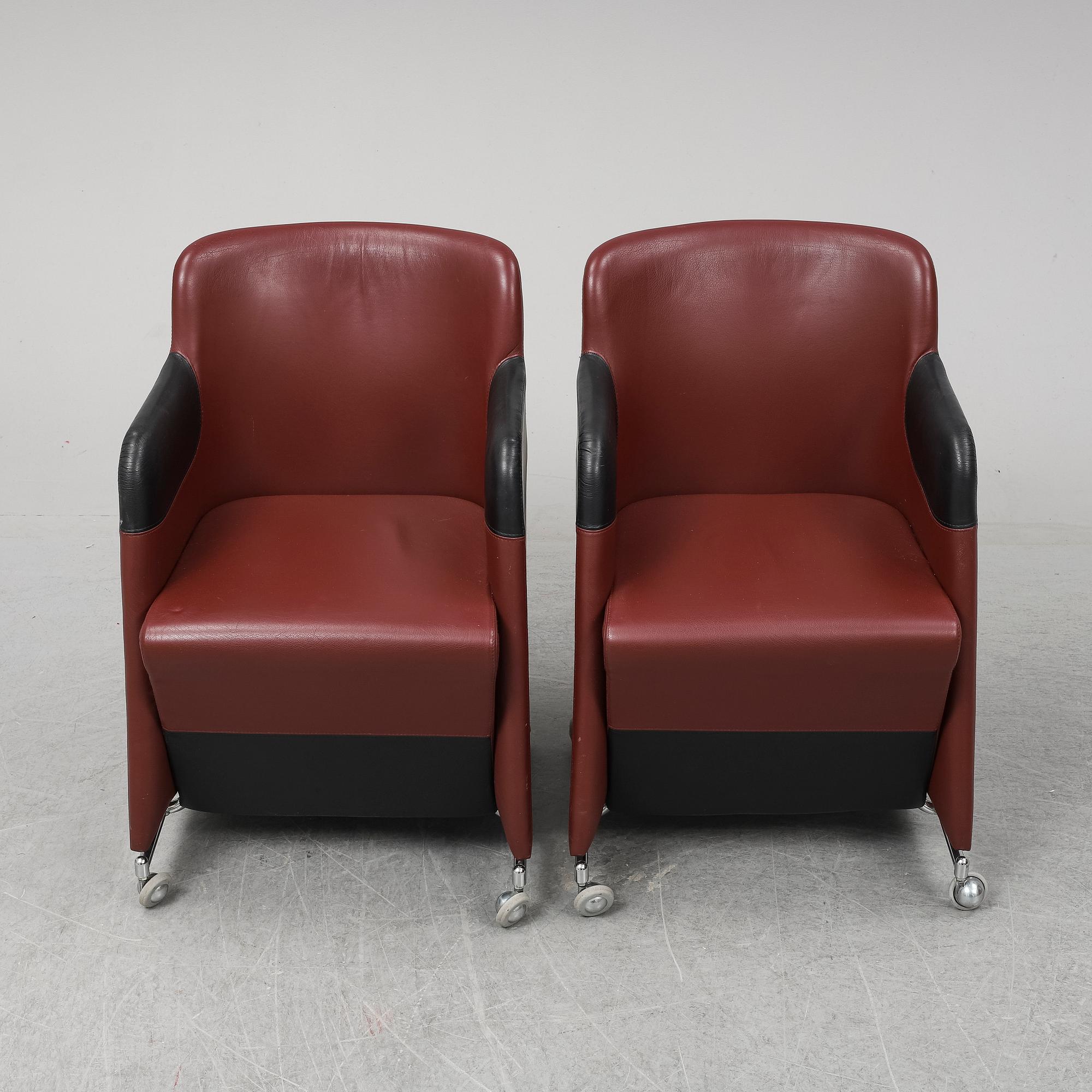 BÖRGE LINDAU & BO LINDEKRANTZ, a pair of 'Solo' easy chairs, Lammhults, 2000.