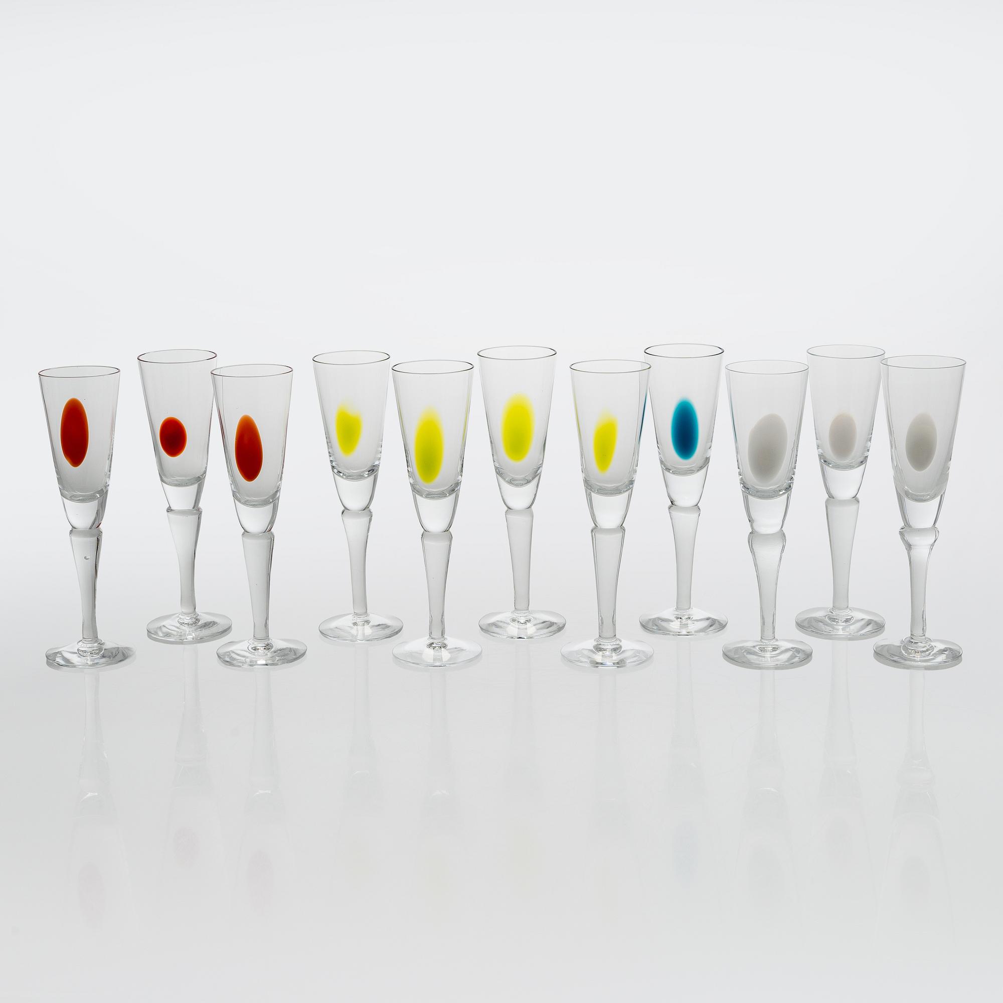 Gunnel Sahlin, A set of 11 licquer glasses, 'Marrakech'-serie, Kosta Boda Sweden.