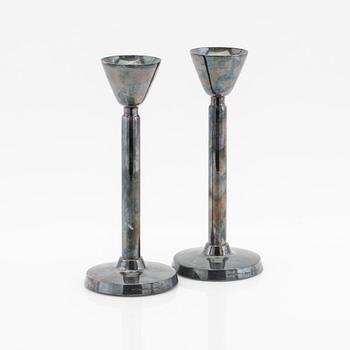 Gustaf Jansson, ljusstakar, ett par, sterlingsilver, C.G.Hallberg, Stockholm, 1960.