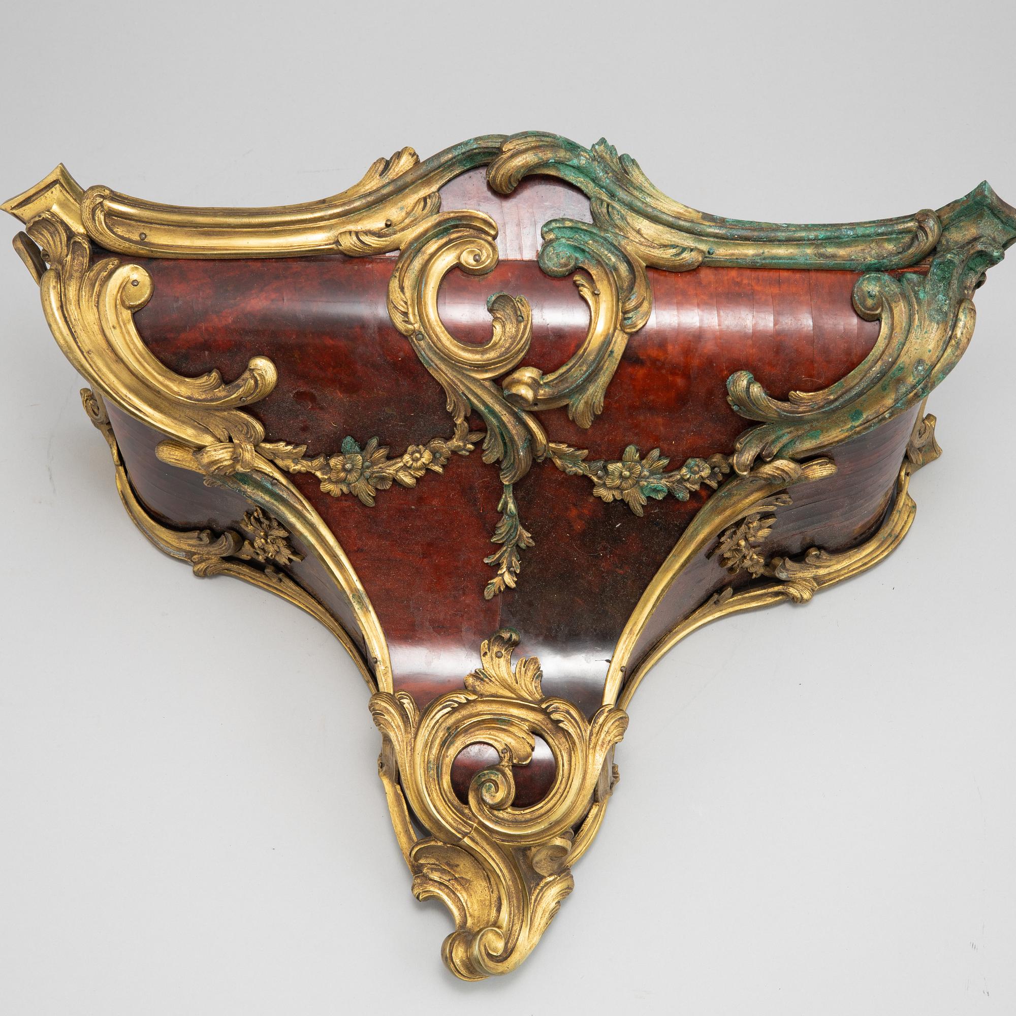 A French Louis XV-style bracket clock, second half of the 19th Century.
