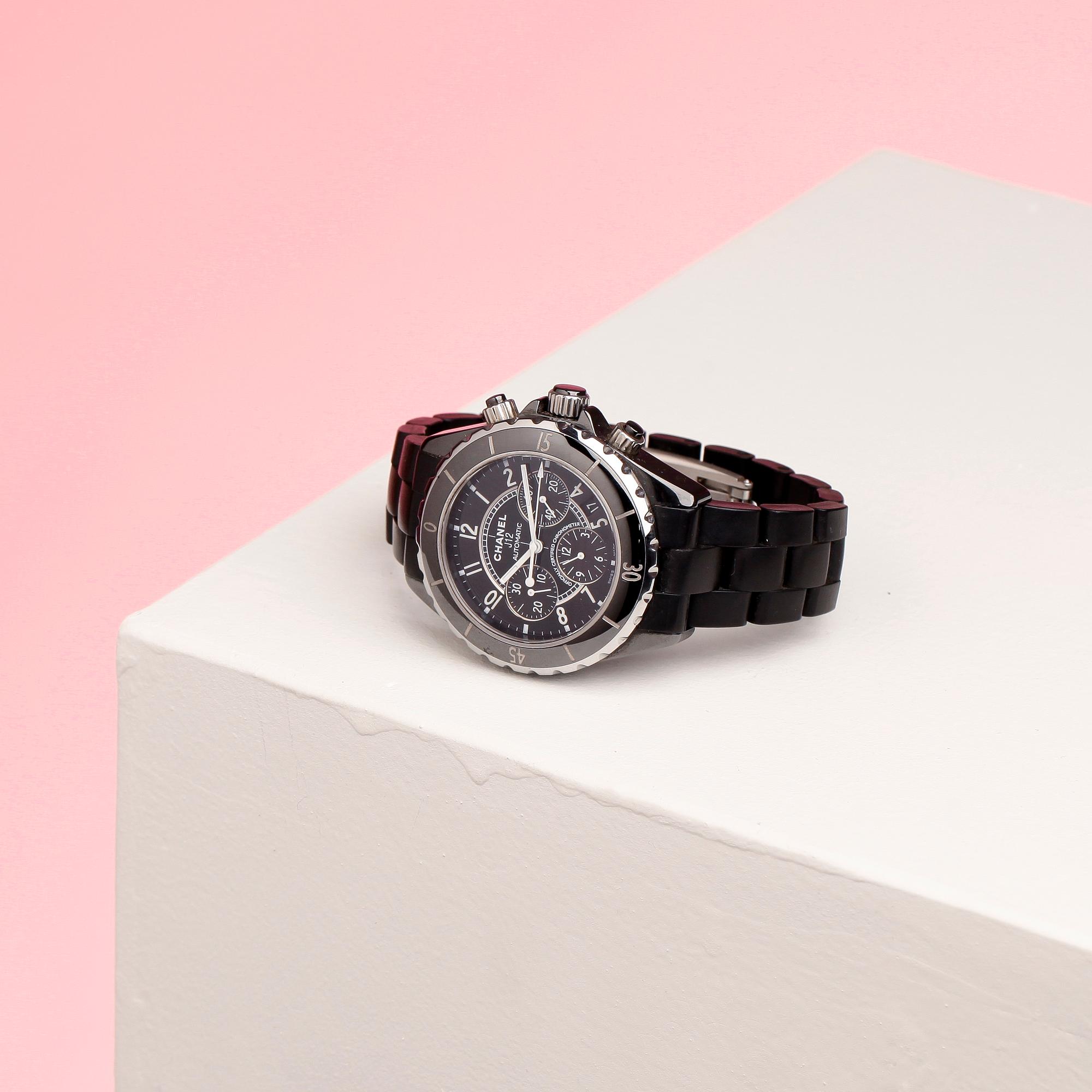 ARMBANDSUR, Chanel J12 Automatic, unisex.