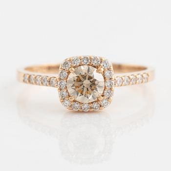 Brilliant cut diamond ring.