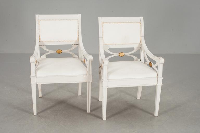 KARMSTOLAR, ett par, empirestil, 1900-talets första hälft.