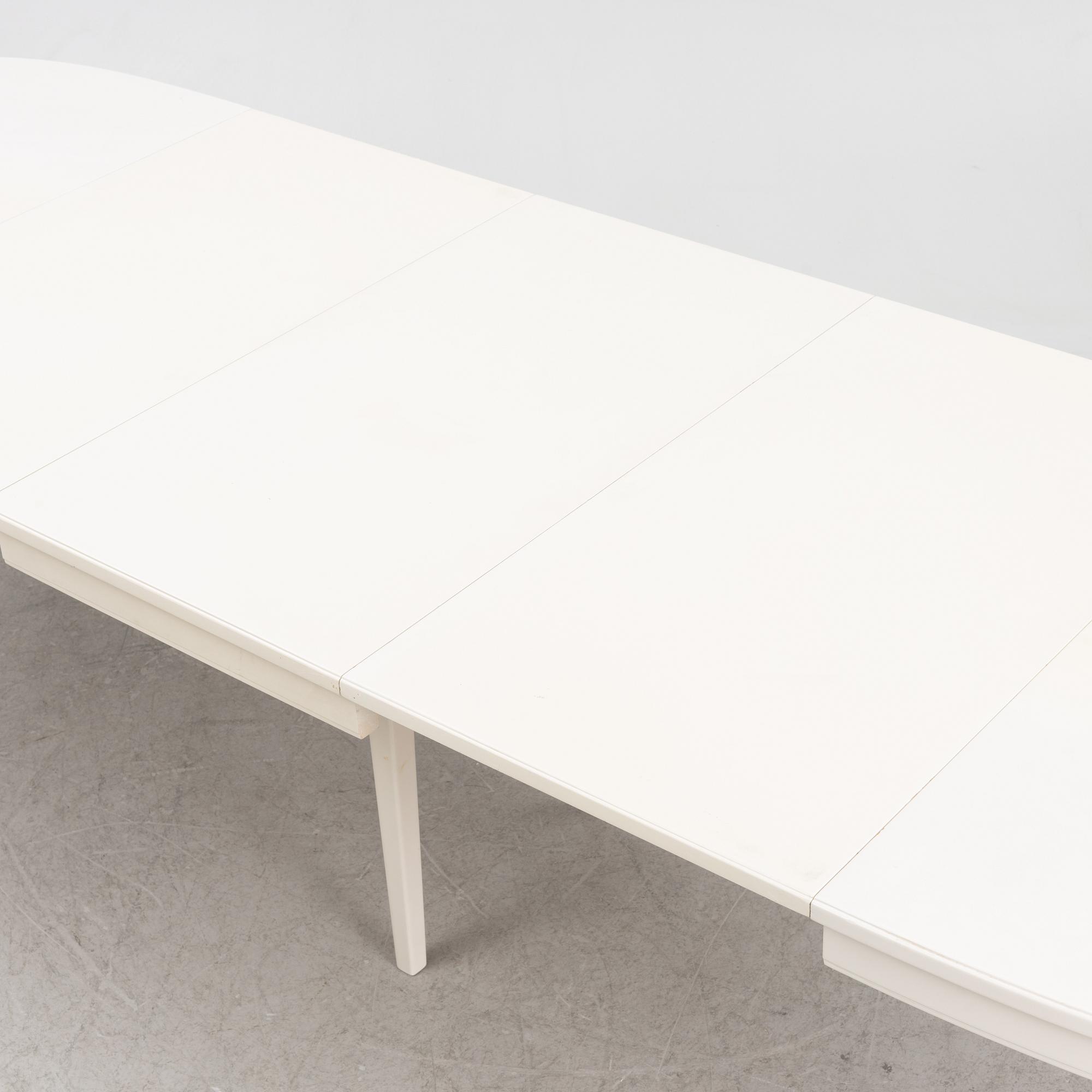 Carl Malmsten, matbord och stolar, 10 st samt karmstolar, ett par, "Herrgården", Bodafors, 1900-talets slut.