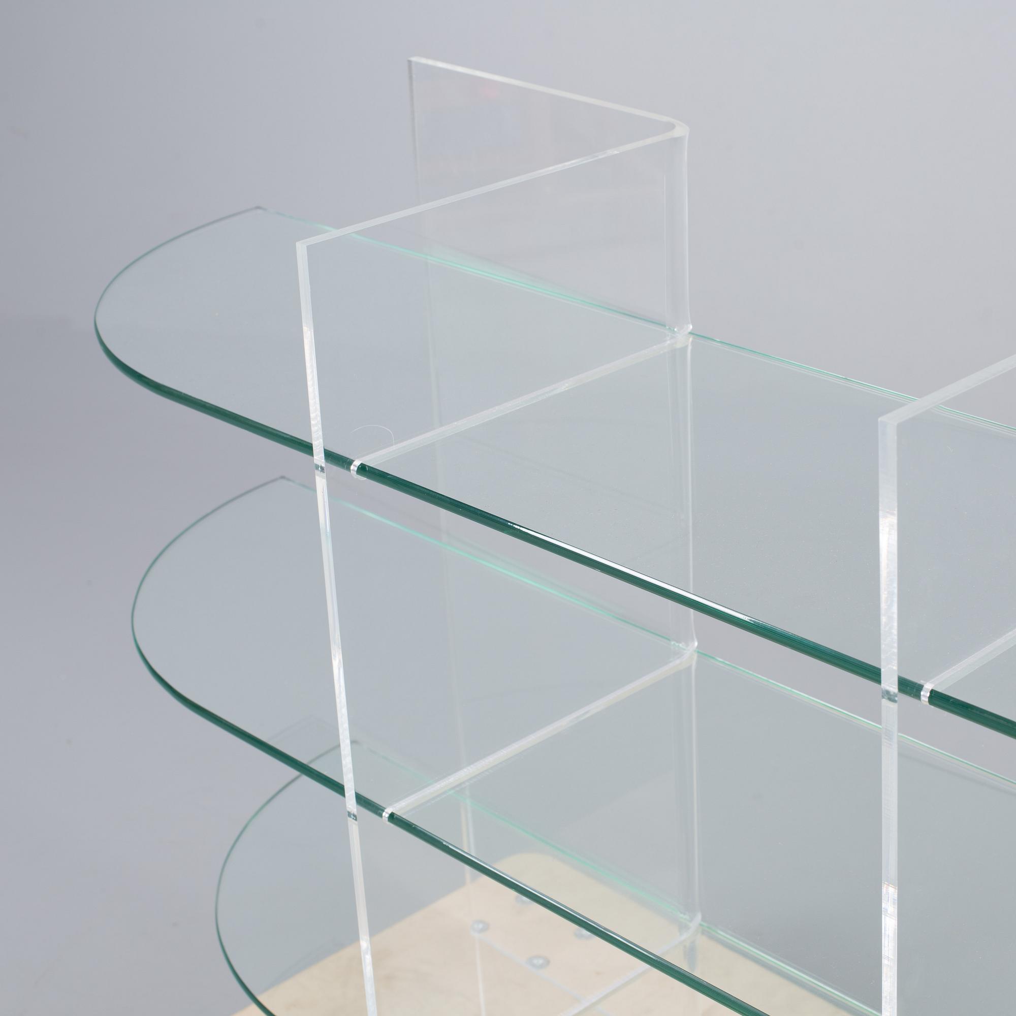 HYLLA, glas och plexi. modern tillverkning.