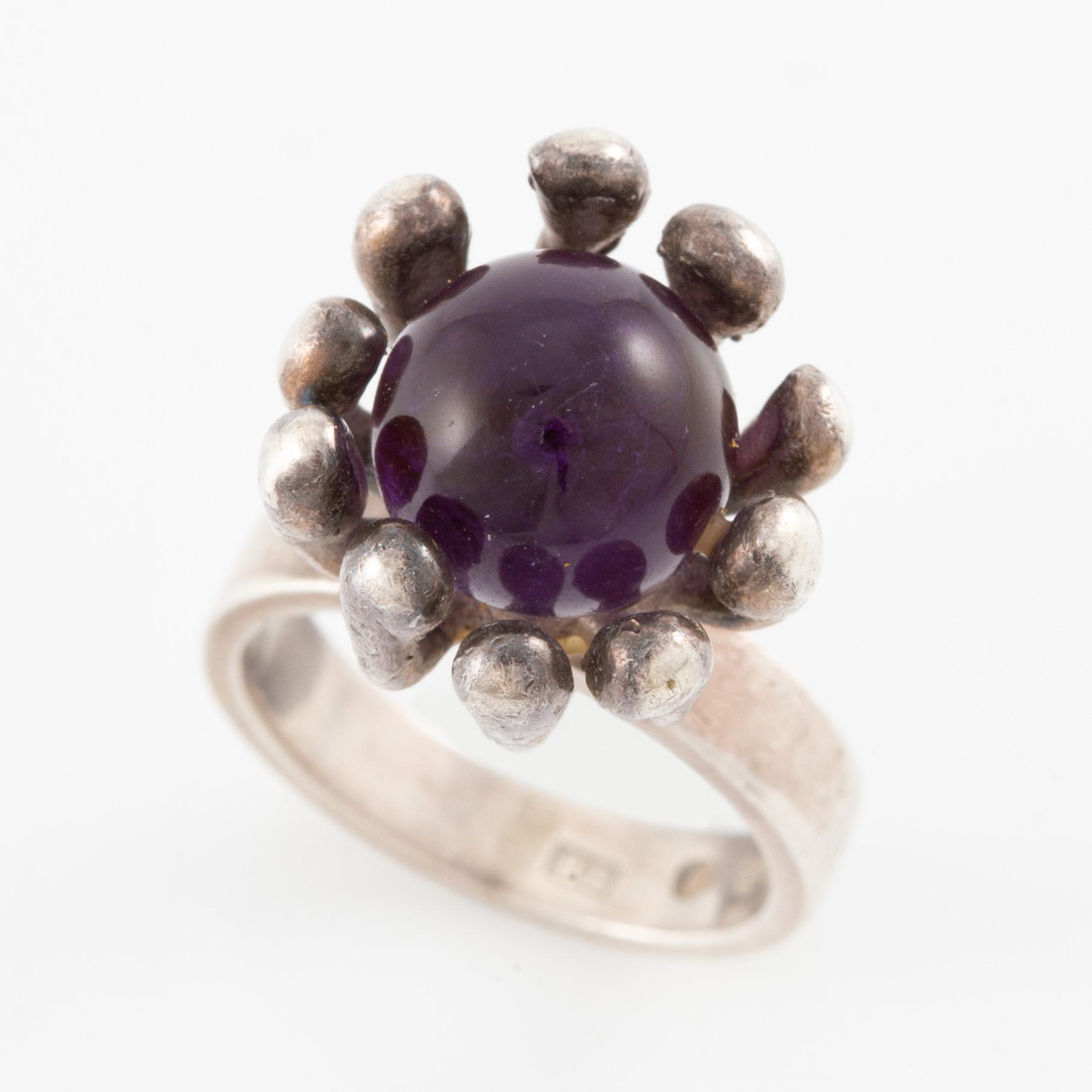 Ring, Stigbert, silver with amethyst ball. 1970.