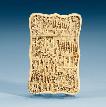1796. An ivory card holder, Qing dynasty, 19th Century.