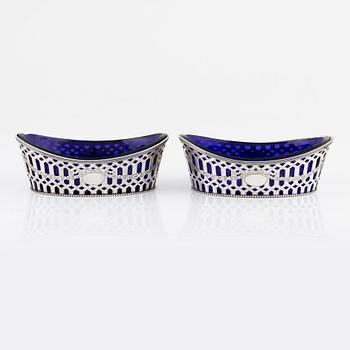 A pair of silver bowls with glass inserts, Peter Hertz, Copenhagen, Denmark, 1910.
