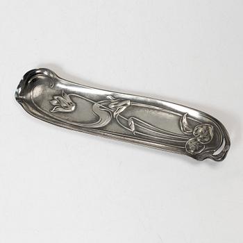 Württembergische Metallwarenfabrik (WMF), Nattljusstakar, ett par, samt bricka, nysilver, jugend, tidigt 1900-tal.