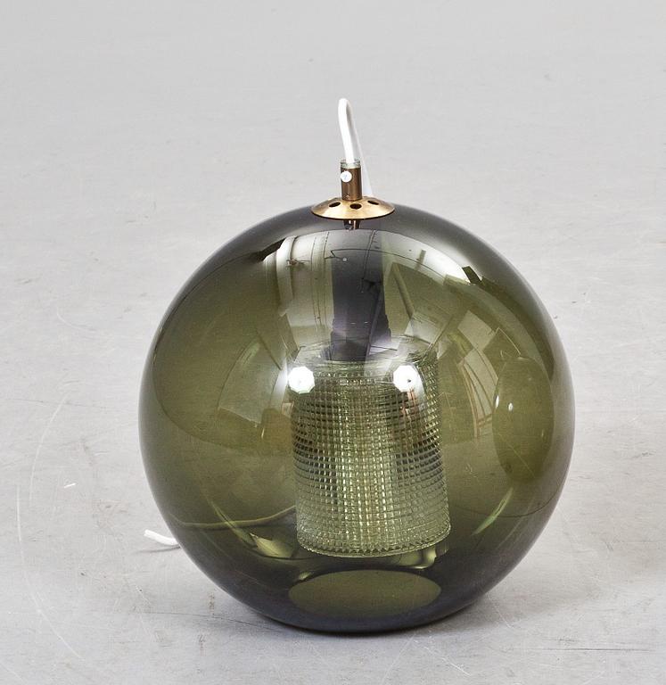 TAKLAMPA, glas. "RD 1405" Design Carl Fagerlund, Orrefors.