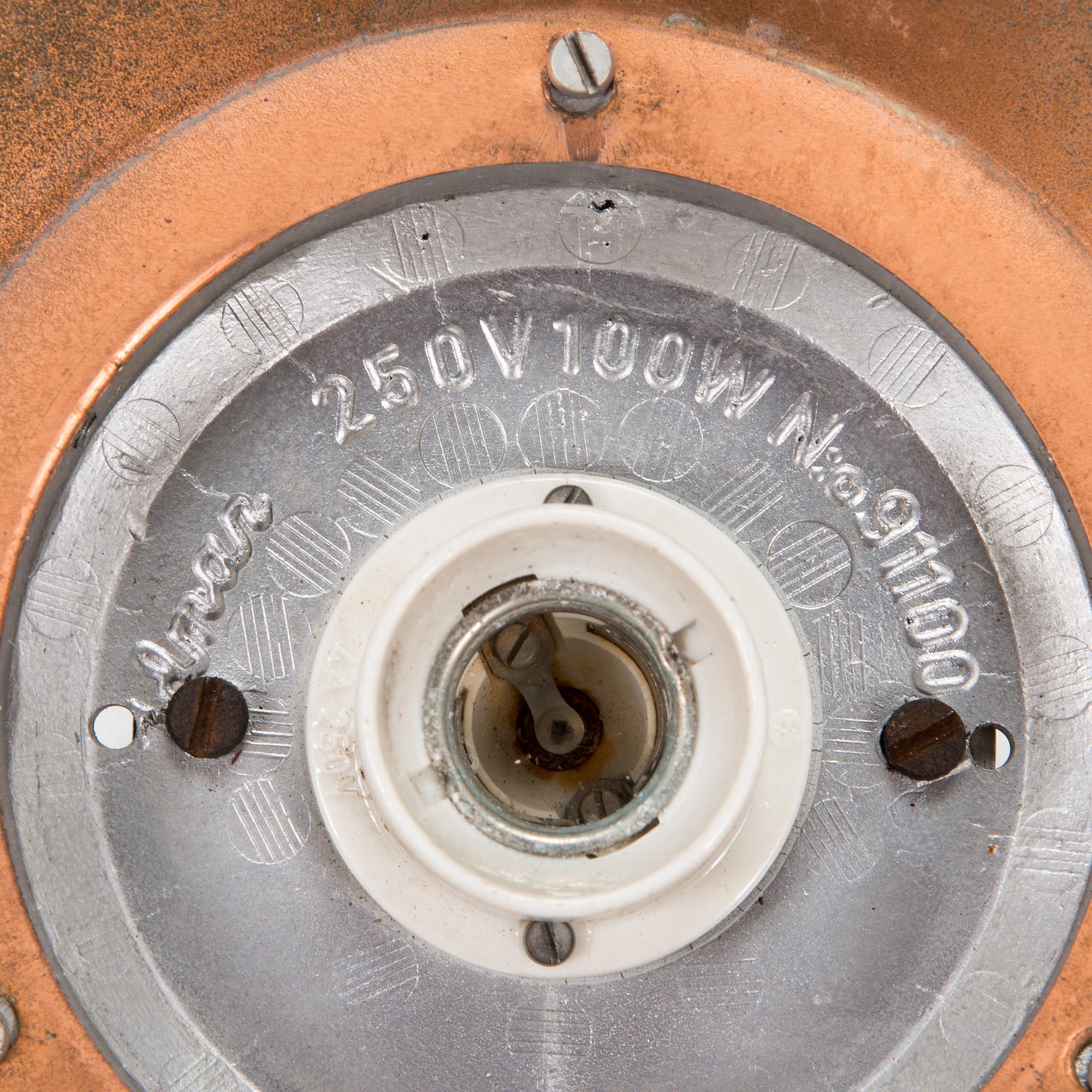 Paavo Tynell, vägglampor, ett par, utebelysning, modell 91100, Idman 1900-talets mitt.