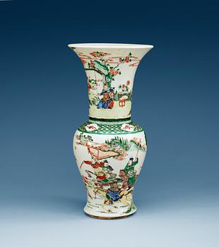 1374A. A famille verte yenyen vase, Qing dynasty with Kangxis six character mark.