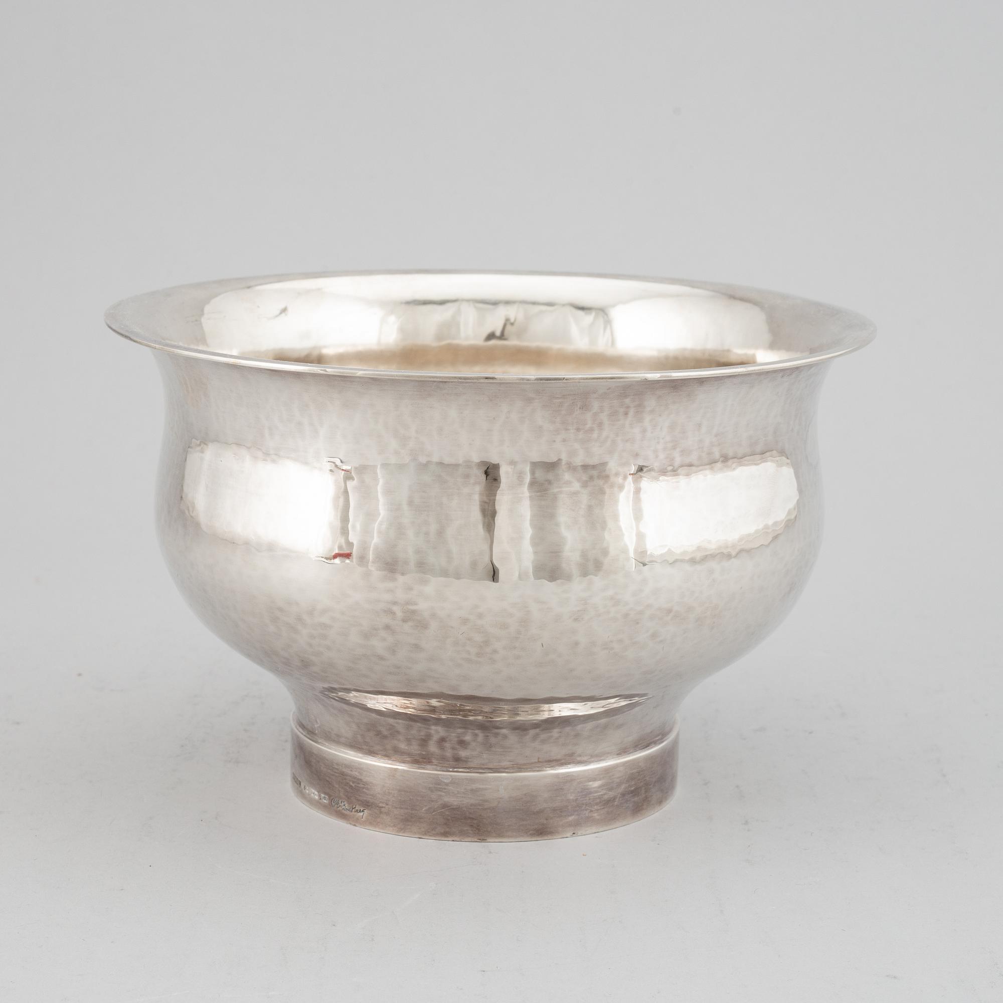 A Swedish 20 th century silver bowl, mark of MEMA, Lidköping 1988.