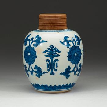 BOJAN, porslin. Qingdynastin Kangxi (1662-1722).