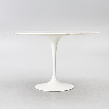 Eero Saarinen, Dining table, “Tulip”, Knoll Studio.